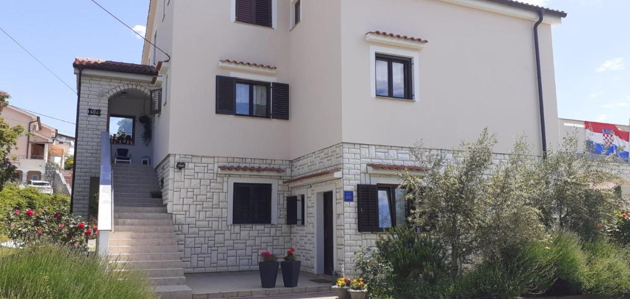 Studio Apartman Kris Marinici  Zewnętrze zdjęcie